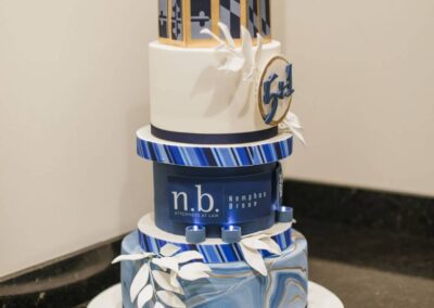 The 5+1 Cake image on Nemphos Braue's website